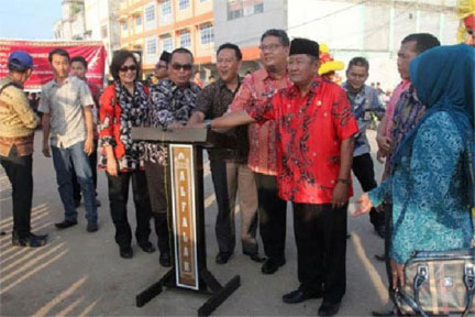 Asisten I Setdakab Inhil Resmikan Kawasan Taat Pajak di Kecamatan Kateman