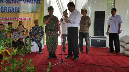 Mentan RI Minta Babinsa, Kepala Desa dan PPL Bantu Serap Gabah Petani