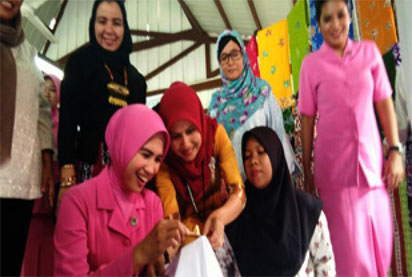 Ketua Bhayangkari Polda Riau Apresiasi Batik Bono