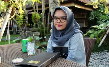 Berawal dari Salah Pilih Jurusan Kuliah hingga Raih Lulusan Terbaik
