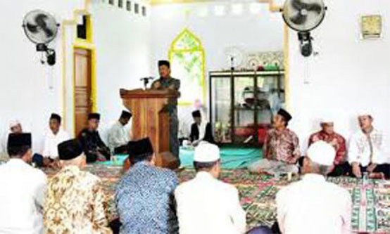 Wabup Rosman Malomo Hadiri Isra Miraj 1438 H di TPA At-Taufiq Pulau Kijang