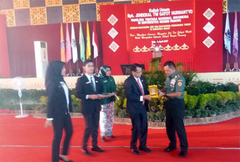 Panglima TNI Ajak Mahasiswa Kembali ke Nilai-Nilai Luhur Bangsa