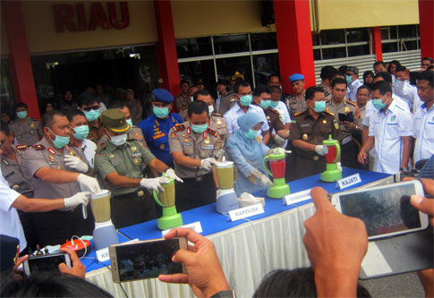 Polda Riau Musnahkan 40 Kg Sabu, 160 Ribu Butir Ekstasi dan 12 Kg Ganja