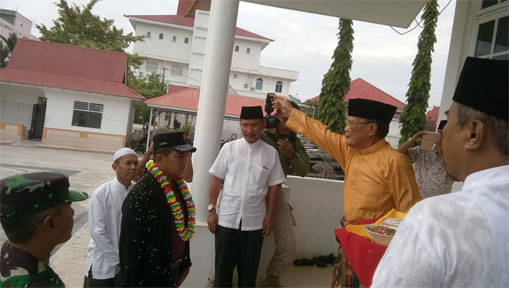 Danrem Ditepung Tawar, Buka Puasa dan Tarawih di Rohil