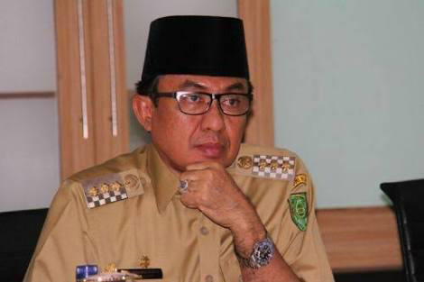 Bupati Wardan Gandeng Akademisi Tingkatkan Sektor Industri Kelapa Inhil