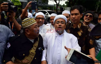 Wow! 726 Pengacara Siap Bantu Habib Rizieq di Sidang Praperadilan