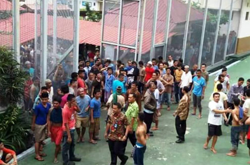 Ada Kasus Pungli dibalik Kerusuhan dan Kaburnya Ratusan Tahanan Rutan Sialang Bungkuk