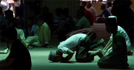 Alquran dan Sains Jelaskan Gerakan Salat Berpengaruh pada Kesehatan Manusia