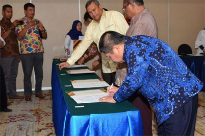 Terima SK CPNS, Bupati Amril Minta GGD Berikan Pengabdian Terbaik