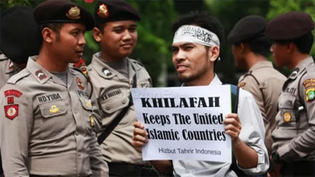 Akhir Riwayat Perjuangan HTI Menegakkan Khilafah di Indonesia