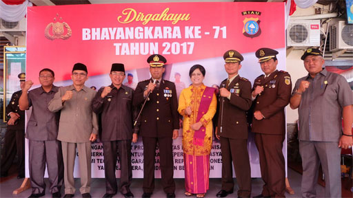 Bupati Inhil HM Wardan Hadiri Apel HUT Bhayangkara Ke 71