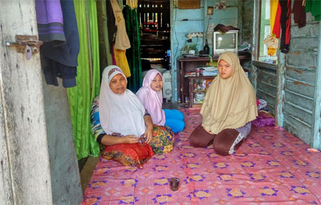 Julinar (38) Warga Pangkalan Batang 8 Tahun Menderita Kanker Rahim