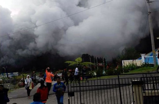 Kawah Sileri Dieng Meletus, Sejumlah Wisatawan Terluka