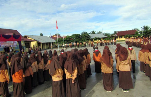 Peringatan Hari Pramuka Ke 56 Di SMAN 1 Kepenuhan Berlangsung Khidmat