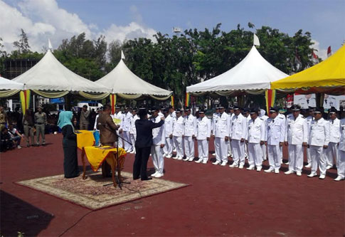 Bupati Amril Mukminin Lantik 39 Kades Asal Bengkalis dan Bantan