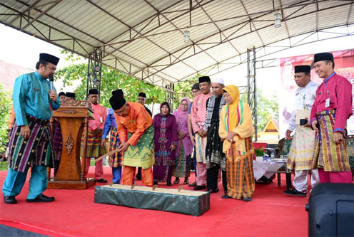 Gubri Buka Festival Permainan Rakyat