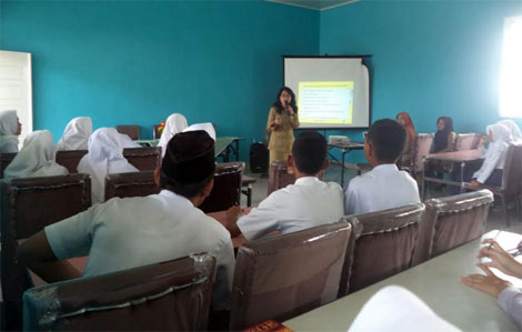 Dinkes Lakukan Penyuluhan HIV AIDS di SMPN 26