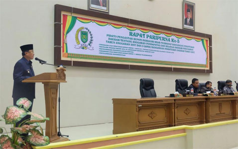 Bupati Inhil Sampaikan Pidato Pengantar Nota Keuangan dan Ranperda APBD-P