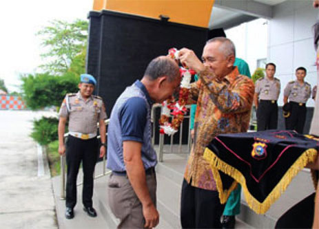 Sandang Bintang Dua, Kapolda Nandang Disambut Hangat Gubri dan LAM Riau