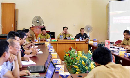 Wabup Rosman Malomo Hadiri Rakor Penanggulangan Aids Program KPA Inhil