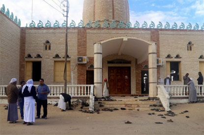 Otoritas Mesir Klaim Pelaku Pengeboman Masjid Bawa Bendera ISIS