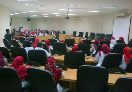 Isu akan Dirumahkan, Tenaga Bantu Kesehatan Datangi DPRD Kampar