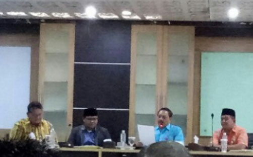 Sekda Inhil Pimpin Rapat Evaluasi Progres Pekerjaan Fisik Tahun Anggaran 2017
