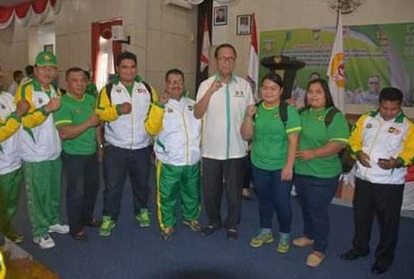 Penuhi Janji, Azis Berikan Bonus kepada Atlet, Pelatih Dan Official