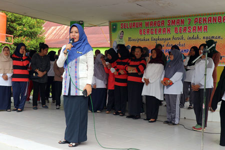 Peringati HPSN, SMAN 7 Pekanbaru Ajak Siswa Peduli Lingkungan Sekitar