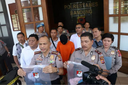 Cekcok Urusan Cinta, Pelajar SMP di Bandung Tega Cekik dan Sayat Tangan Pacarnya