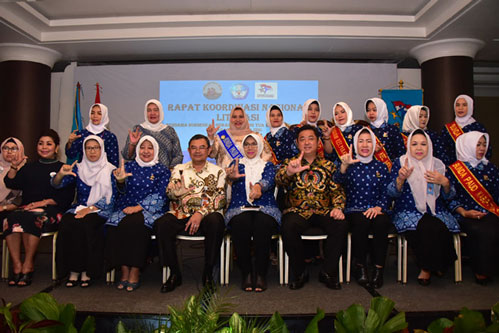 Bunda PAUD Bengkalis Ikuti Rakornas dan Seminar Nasional di Bandung