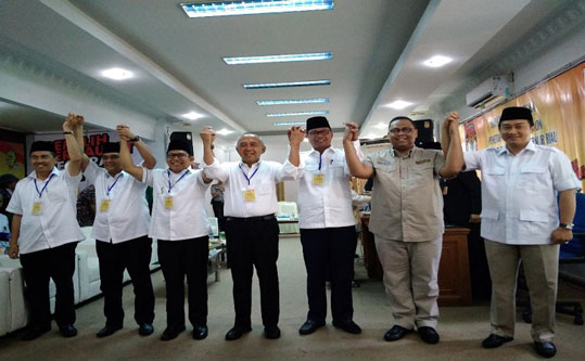 KPU Riau Tetapkan 4 Pasangan Calon Gubernur Dan Wakil Gubernur Riau