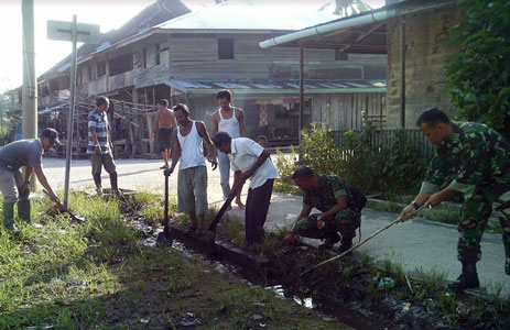 Goro Sehat Bersama Babinsa Ramil 02/Tanah Putih Dan Masyarakat Rantau Kopar