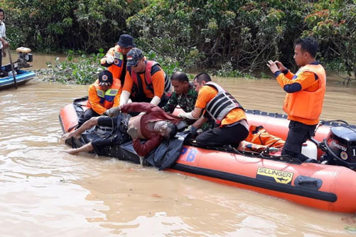Jasad Rusli Nelayan Inhil yang Hilang Di Sungai Indragiri Akhirnya Ditemukan