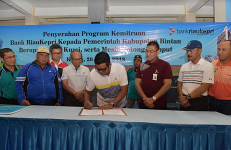 Bupati Bintan Minta Warganya Untuk Menabung di Bank Riau Kepri