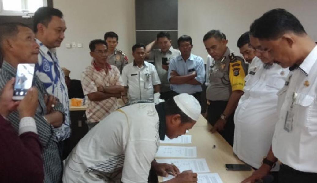 Pemkab Inhil Mediasi PT BPLP Dengan Kelompok Masyarakat Desa Seberang Sanglar