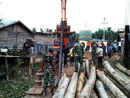 TMMD ke-101, TNI Bangun Jembatan Penghubung Antar Desa di Inhil