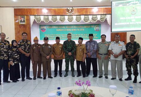 Danrem 031/WB Silaturamhi Dengan Keluarga Besar TNI