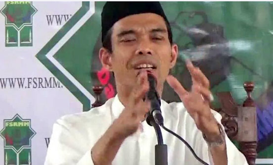 Nasihat Ustad Somad untuk Memuliakan Ibu