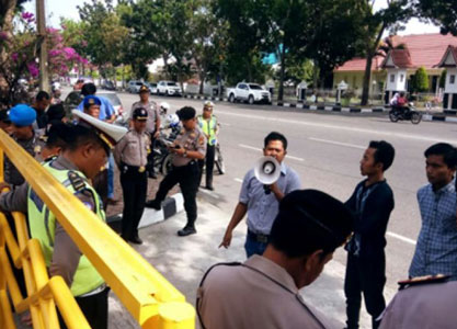 Jual Pupuk Diatas HET, Mahasiswa Desak Polisi Tangkap ‘Mafia’ Pupuk Subsidi di Rohul
