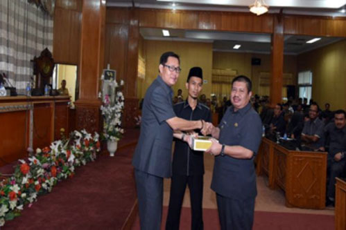 Bupati Bengkalis Sampaikan LKPJ 2017