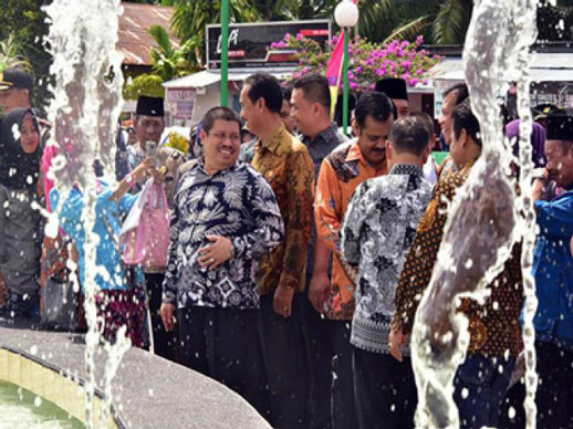 Bupati Bengkalis Resmikan Taman Kota RTH Kecamatan Pinggir