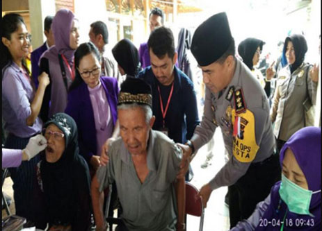 Tim Jum’at Barokah Polresta Pekanbaru Kunjungi Panti Jompo
