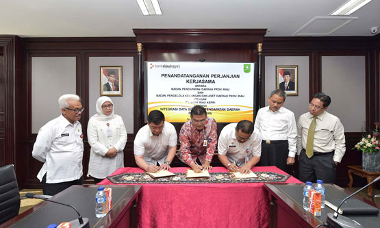 BPKAD dan Bapenda Riau Teken MoU Dengan Bank Riau Kepri