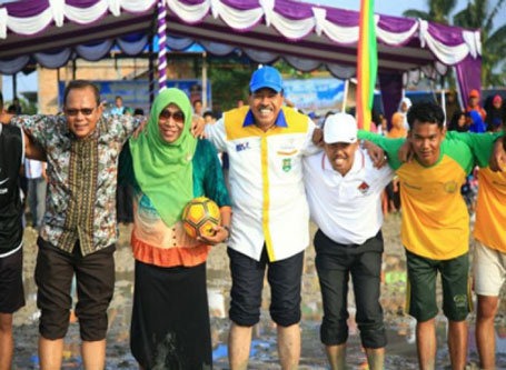Event Bola Sawah Agrowisata Bunga Raya Resmi Dibuka