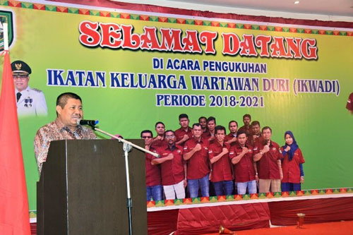 Hadiri Pengukuhan Ikwadi 2018-2021, Bupati Bengkalis Ajak Perangi Berita Hoax