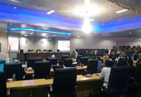 Paripurna DPRD Kampar Agenda Penyampaian Ranperda RPP APBD 2017 Molor