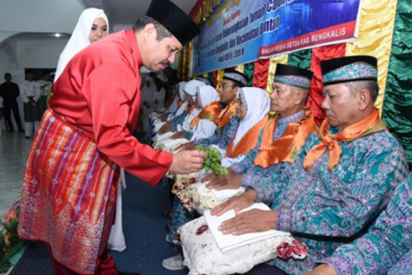 Bupati Amril Lepas 137 JCH Bengkalis dan Bantan