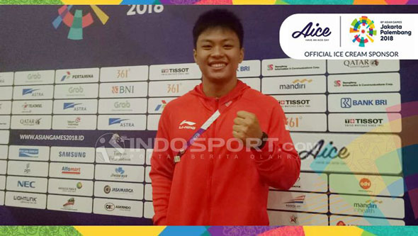 Asian Games 2018: Sosok Ini Bikin Atlet Angkat Besi Indonesia Nyaris Hilang Fokus saat Laga?