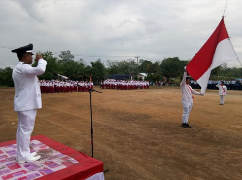 Diguyur Hujan, Upacara HUT RI Ke-73 Di Koto Tibun Berjalan Hikmat